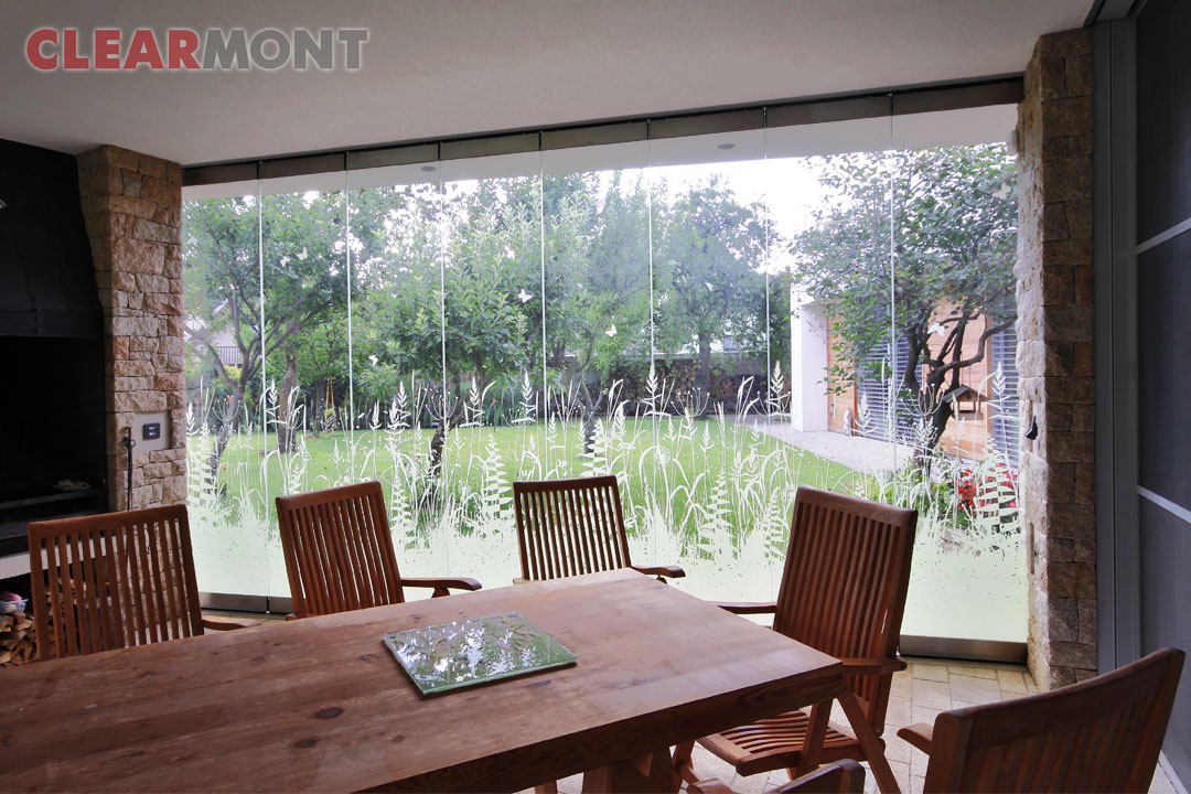 Skleněné mobilní stěny