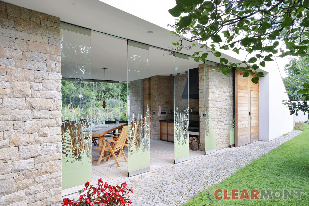 Skleněné mobilní stěny