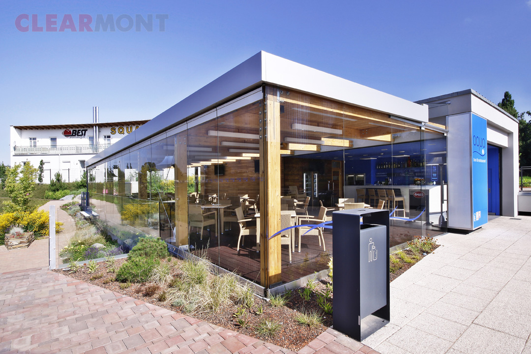 Skleněné mobilní stěny