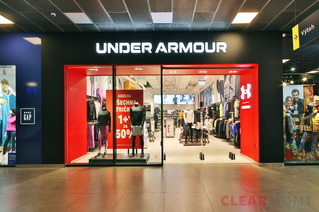 GAP a Under Armour - OC Nová Karolina Ostrava